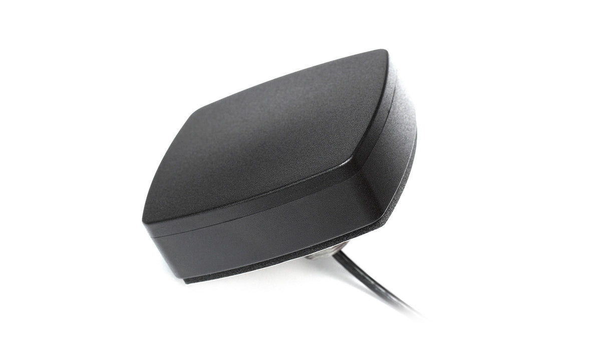 2J6924B 4G/LTE, 3G, 2G screw mount Antenna SMA-M 300cm IP67/IP69