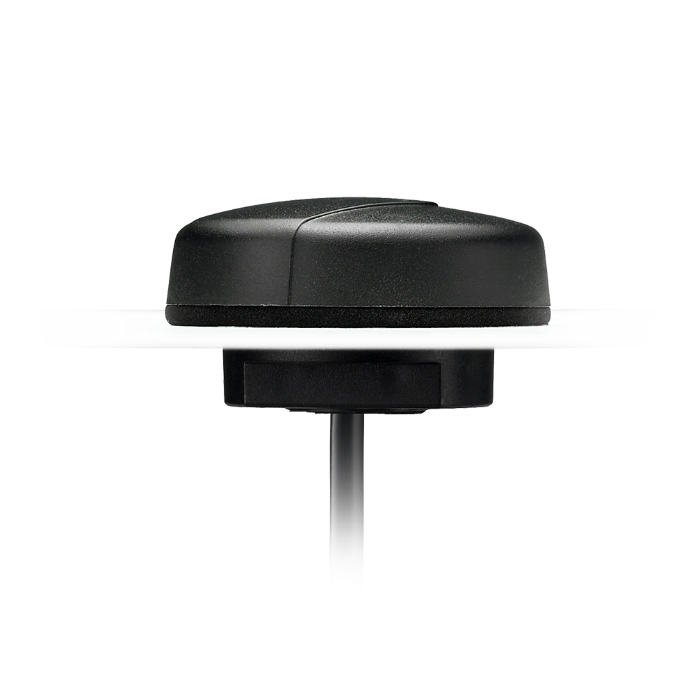 A.30.B.30AF111 Externe Low-Profile GNSS-Antenne Dauerbefestigung Ultima SMA-M 300cm IP67 für Asset-Tracking-Systeme, Telematik & Flottenmanagement, Landmaschinen & Präzisionslandwirtschaft, Intelligenter Verkehr & ITS-Systeme