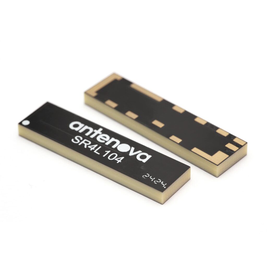 SR4L104 Opaca 5G SMD Antenna
